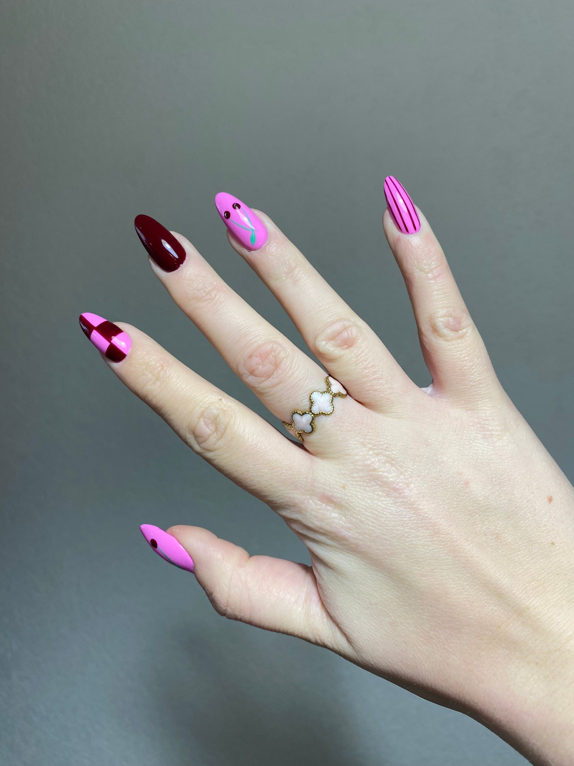 Bague trèfle rose clair