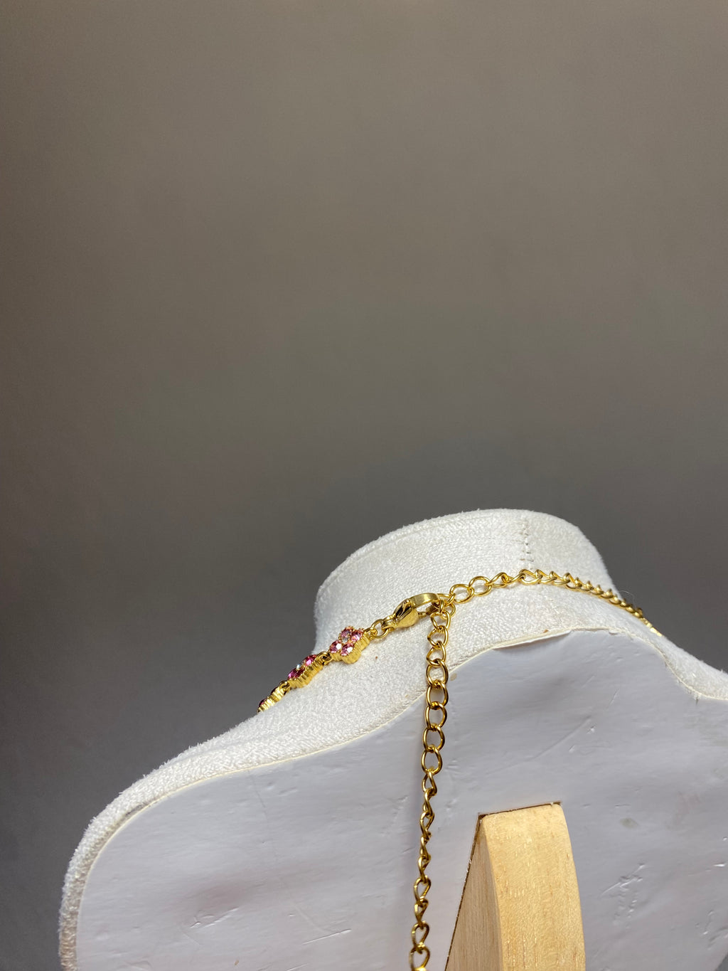 Collier trèfle rose