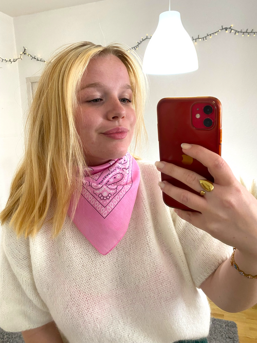Bandana rose