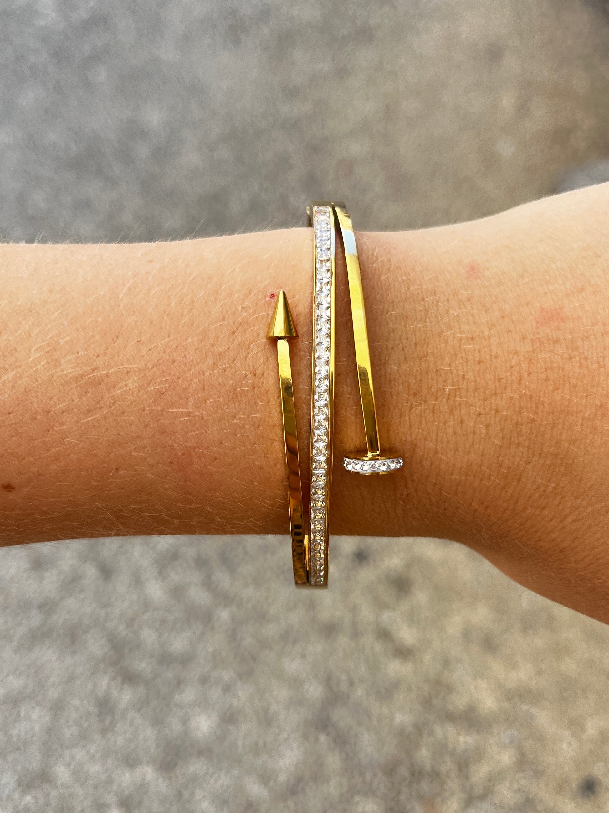 Jonc doré à strass ✨
