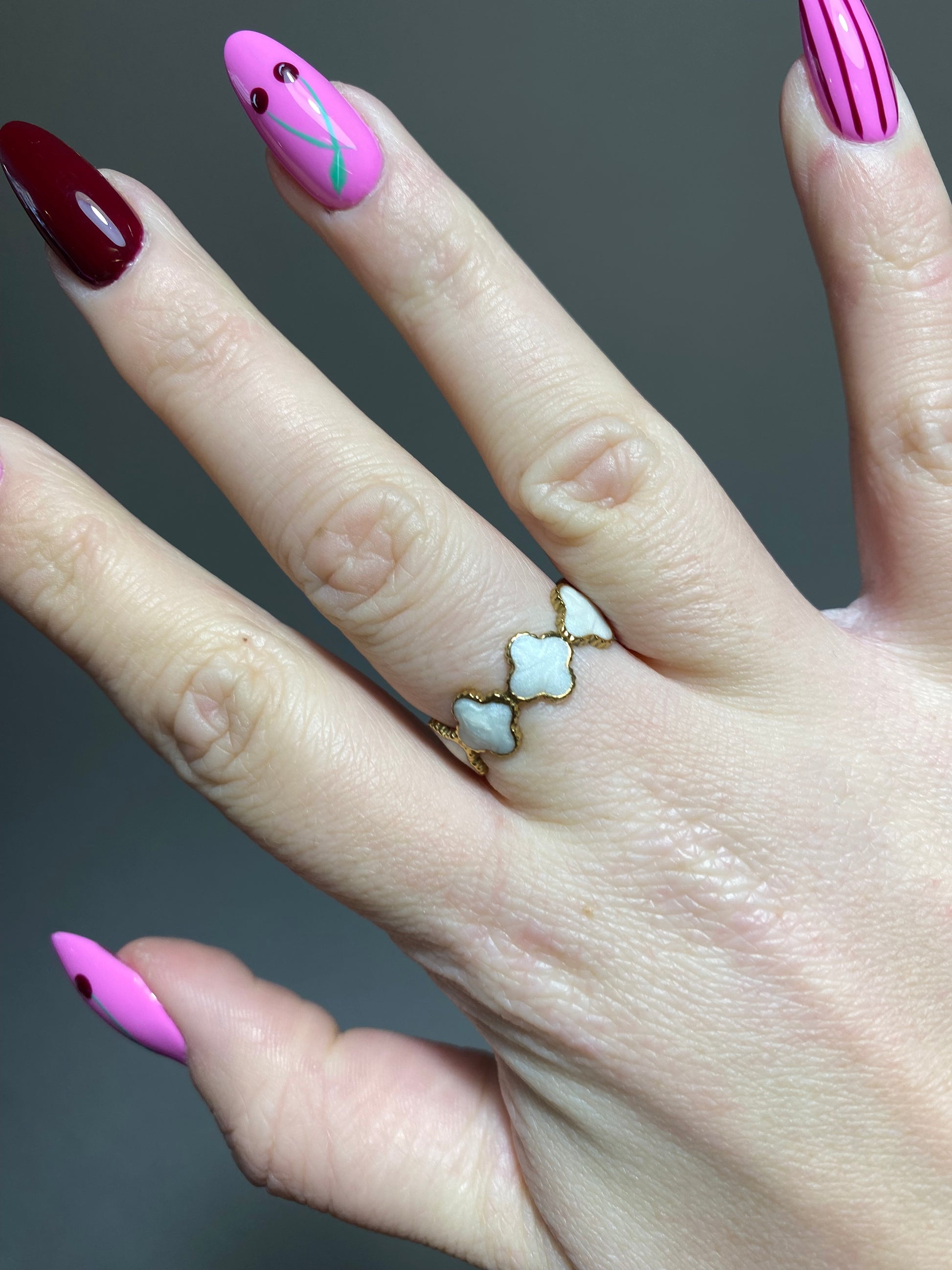 Bague trèfle blanche