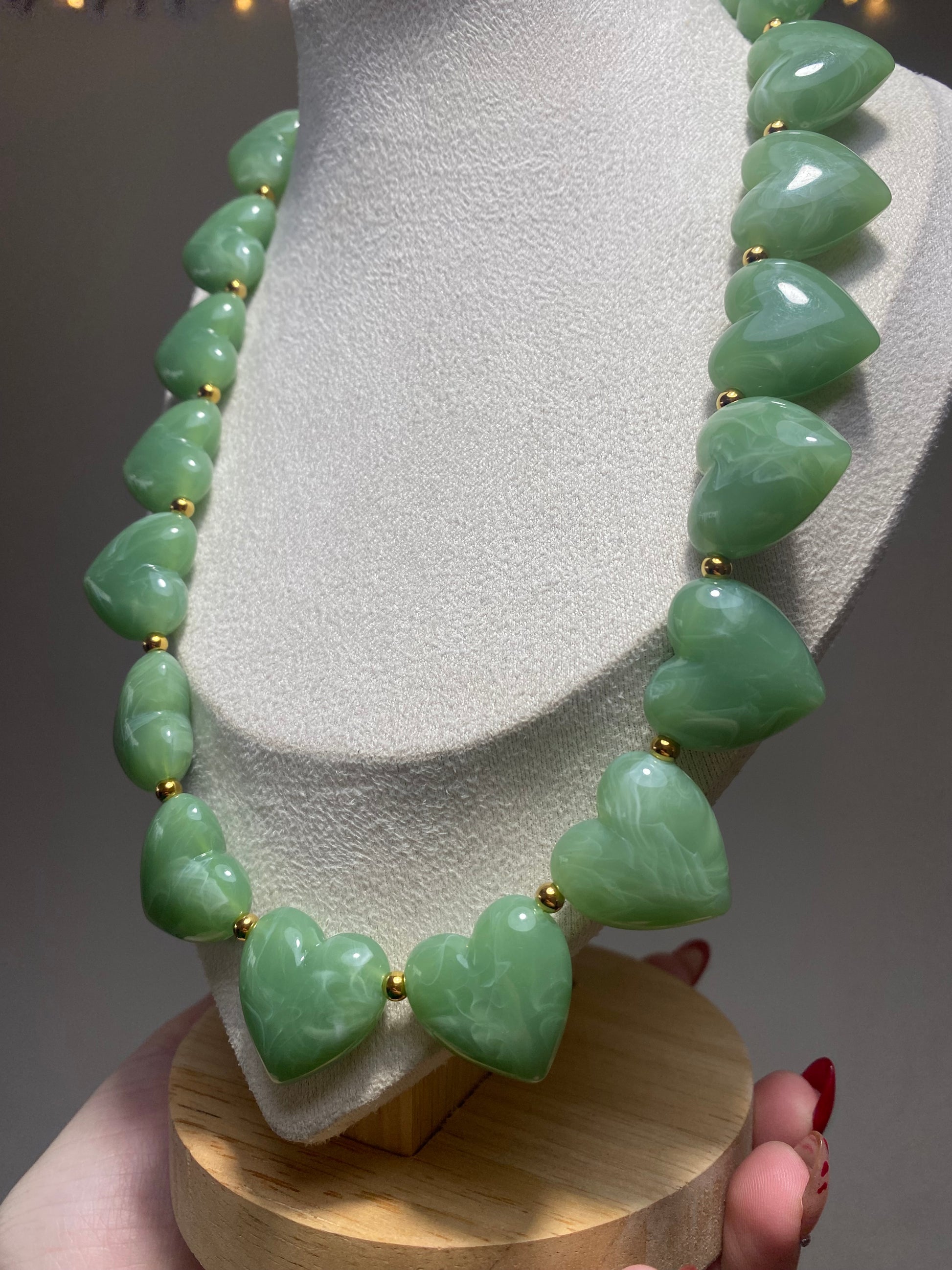 Collier cœurs vert
